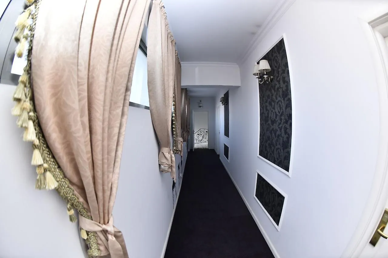 Hotel Boutique Lafayette Boekarest 4*,  Roemenië