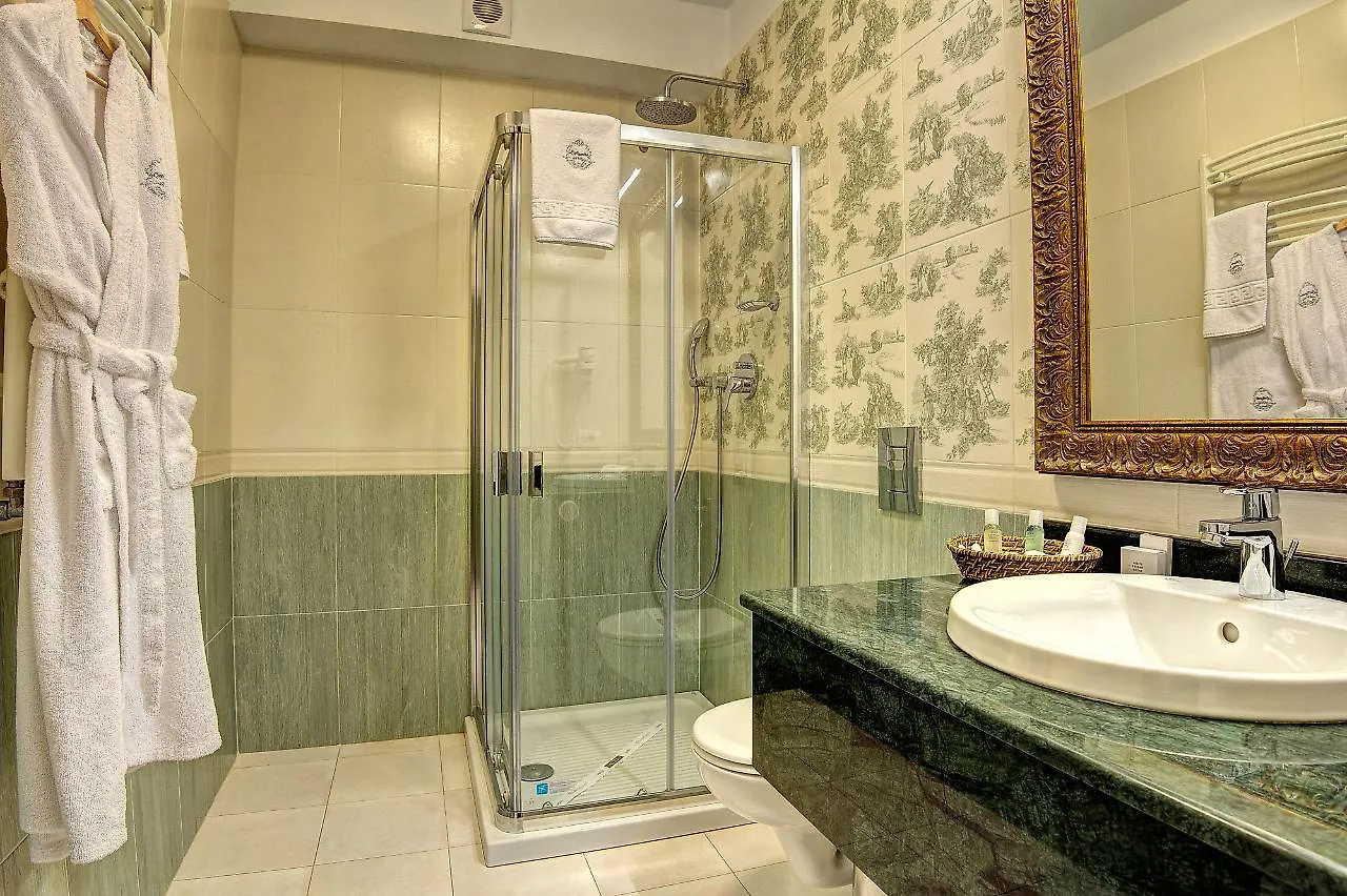 Hotel Boutique Lafayette Boekarest 4*,